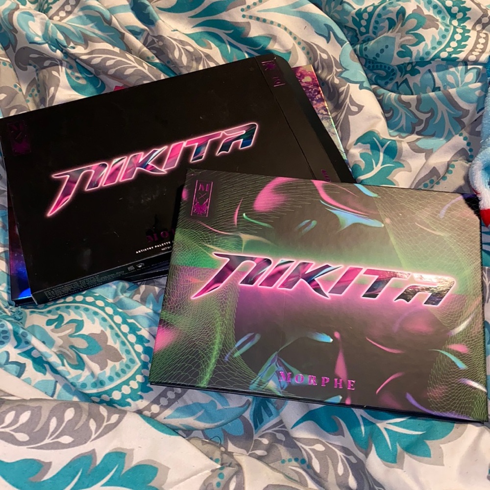 Nikita Dragun Eyeshadow Palette